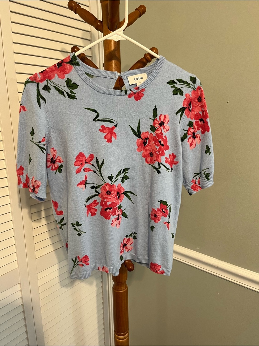 CeCe Pale Blue Floral Short-Sleeve Knit Top